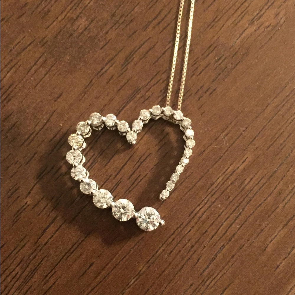 2 CT Diamond Heart Necklace